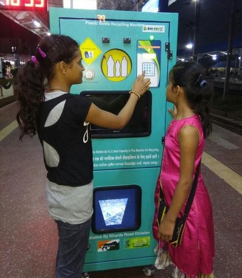 Lehti: Intian rautatiet kieltää kertakäyttöisen muovin käytön