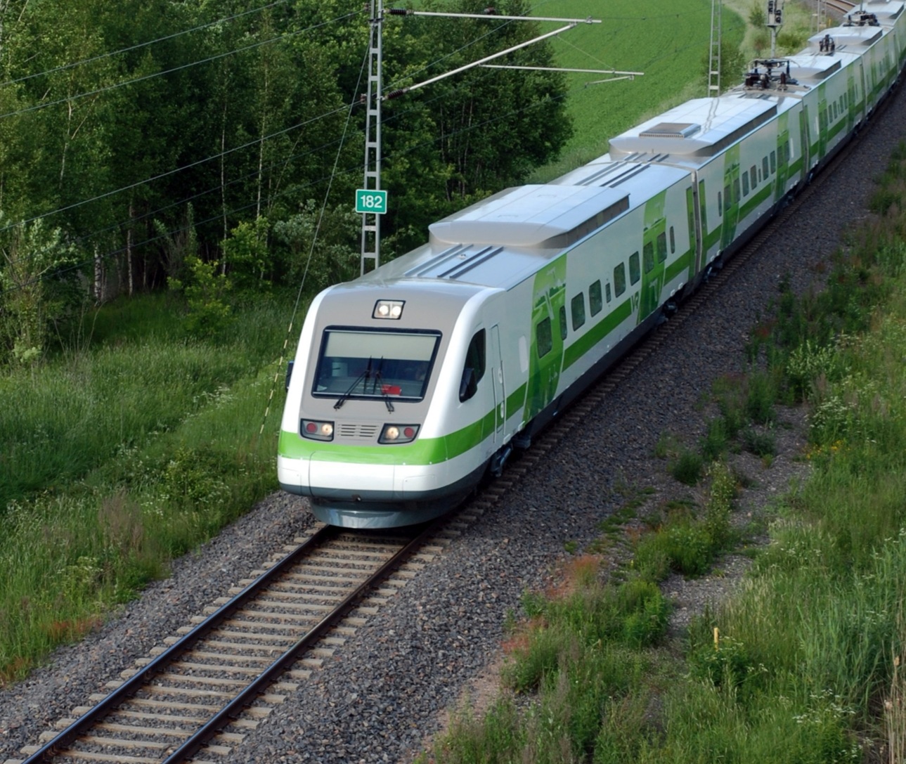 MT: Itä-Suomen kaupungit kannattavat junarataa lentoasemalta Porvoon kautta Kouvolaan