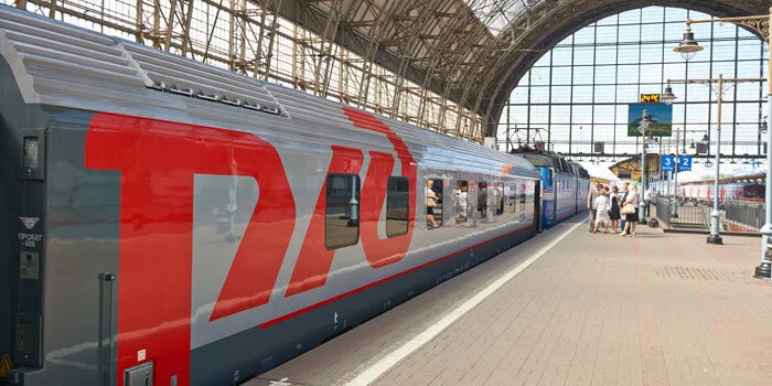 HS: Ministeri haluaa jatkaa Moskovan ja Pietarin välisen luotijunaradan Helsinkiin asti