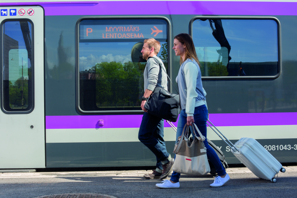 VR iloitsee historian ensimmäisen HSL-lähijunaliikenteen kilpailutuksen voitosta