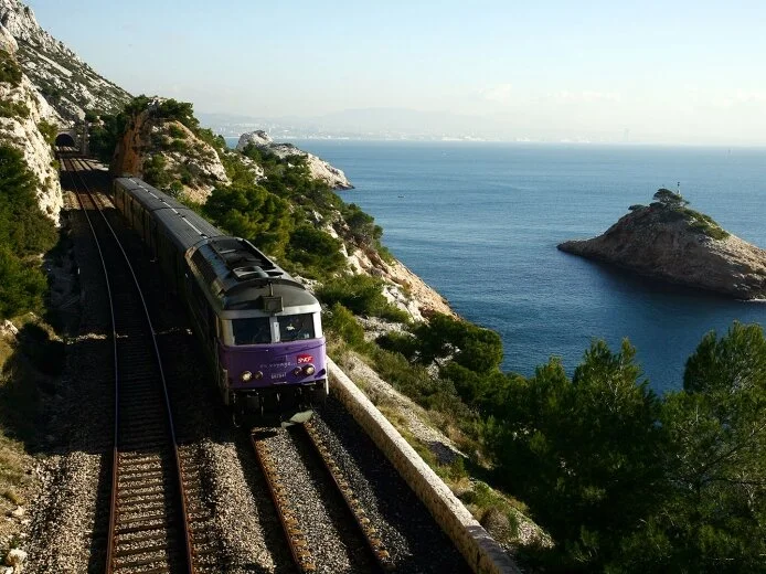 Euroopan  komissio ehdottaa junaliikenteeseen poikkeussäädöksiä