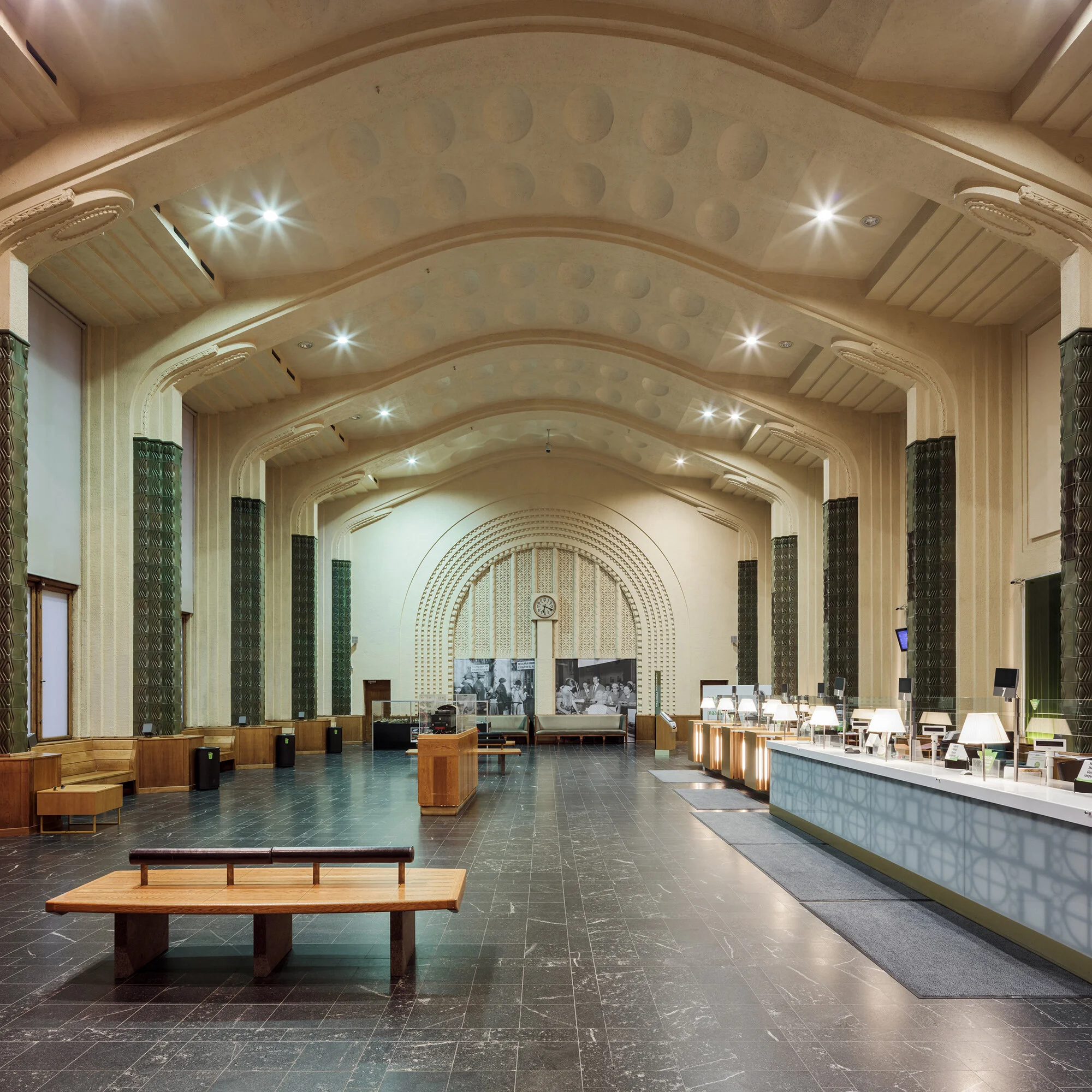 VR: Uusi italialainen ravintola ja uniikki kahvila päärautatieasemalle