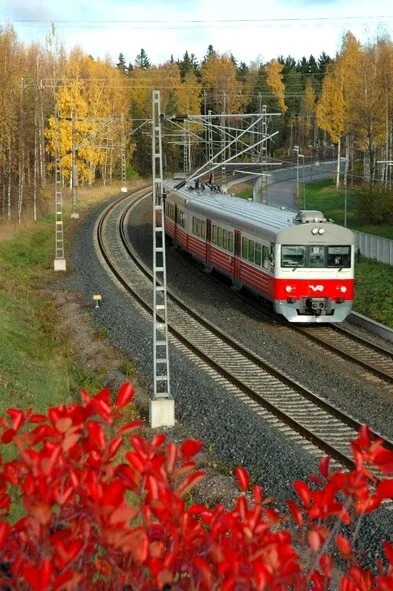 Lehti: Kokoomus avaisi lähijunaliikenteen kilpailua koko maassa - VR:n kalusto romutuskieltoon ja lisää seisakkeita ympäri Suomea