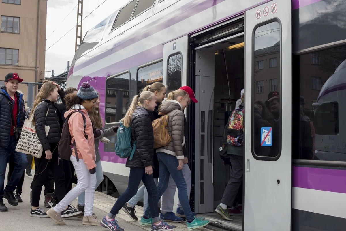 VR laajentaa lapsialennusta 17-vuotiaisiin