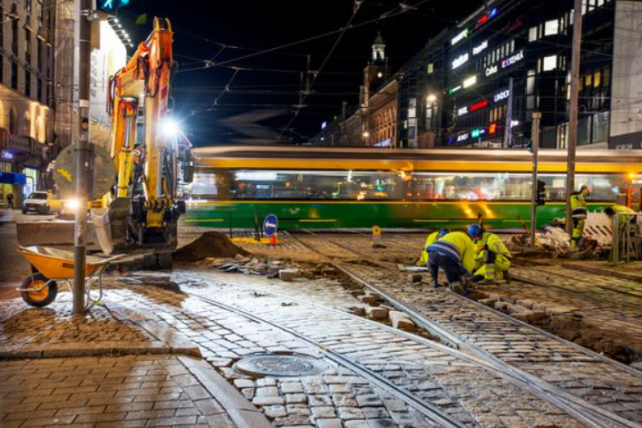 HSL: Lippujen hinnoittelu, muuttuneet tarpeet ja reittimuutokset vähentäneet raitiovaunumatkoja