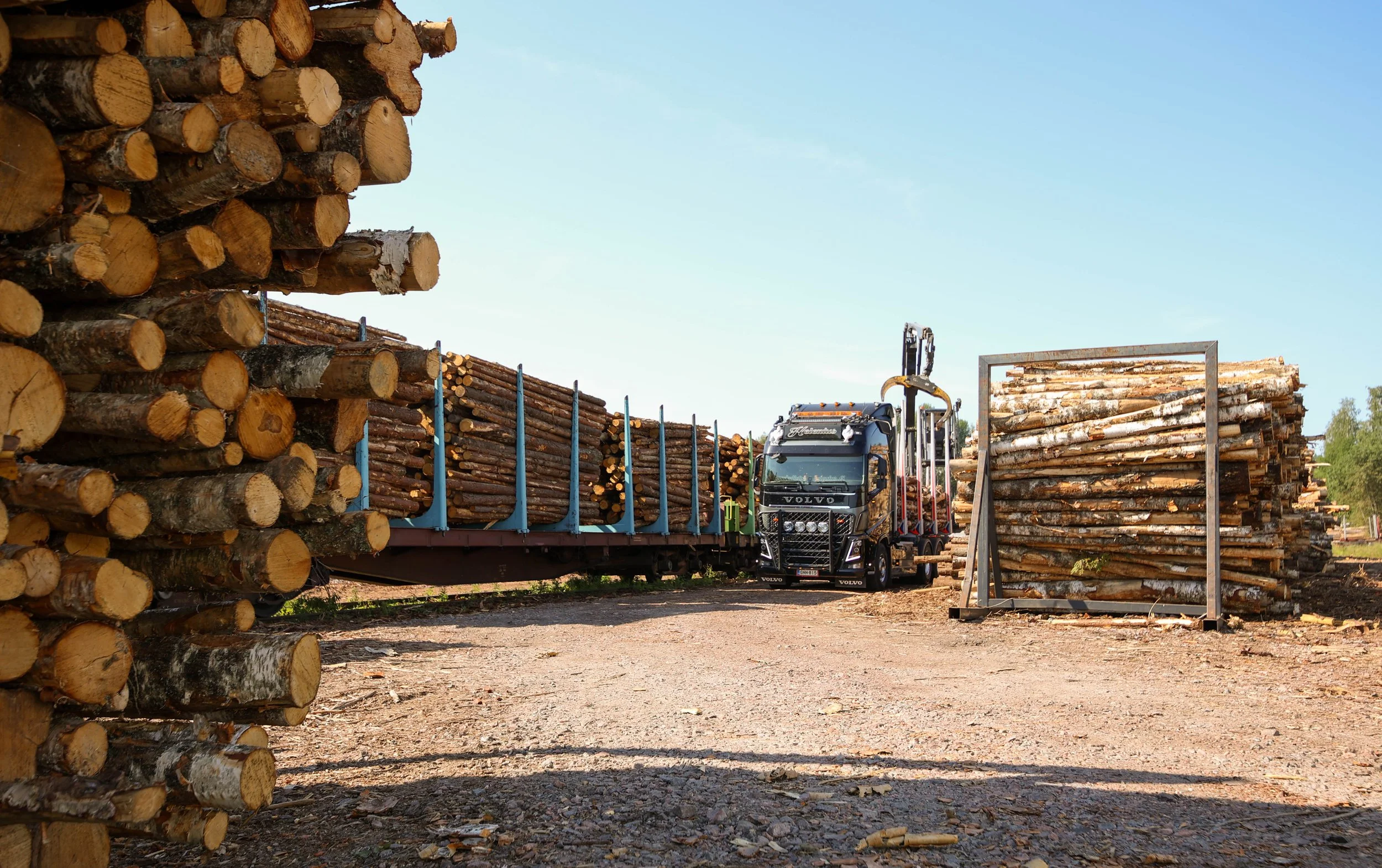 Väylä: Raakapuun kuormauspaikan läpi ei saa oikaista