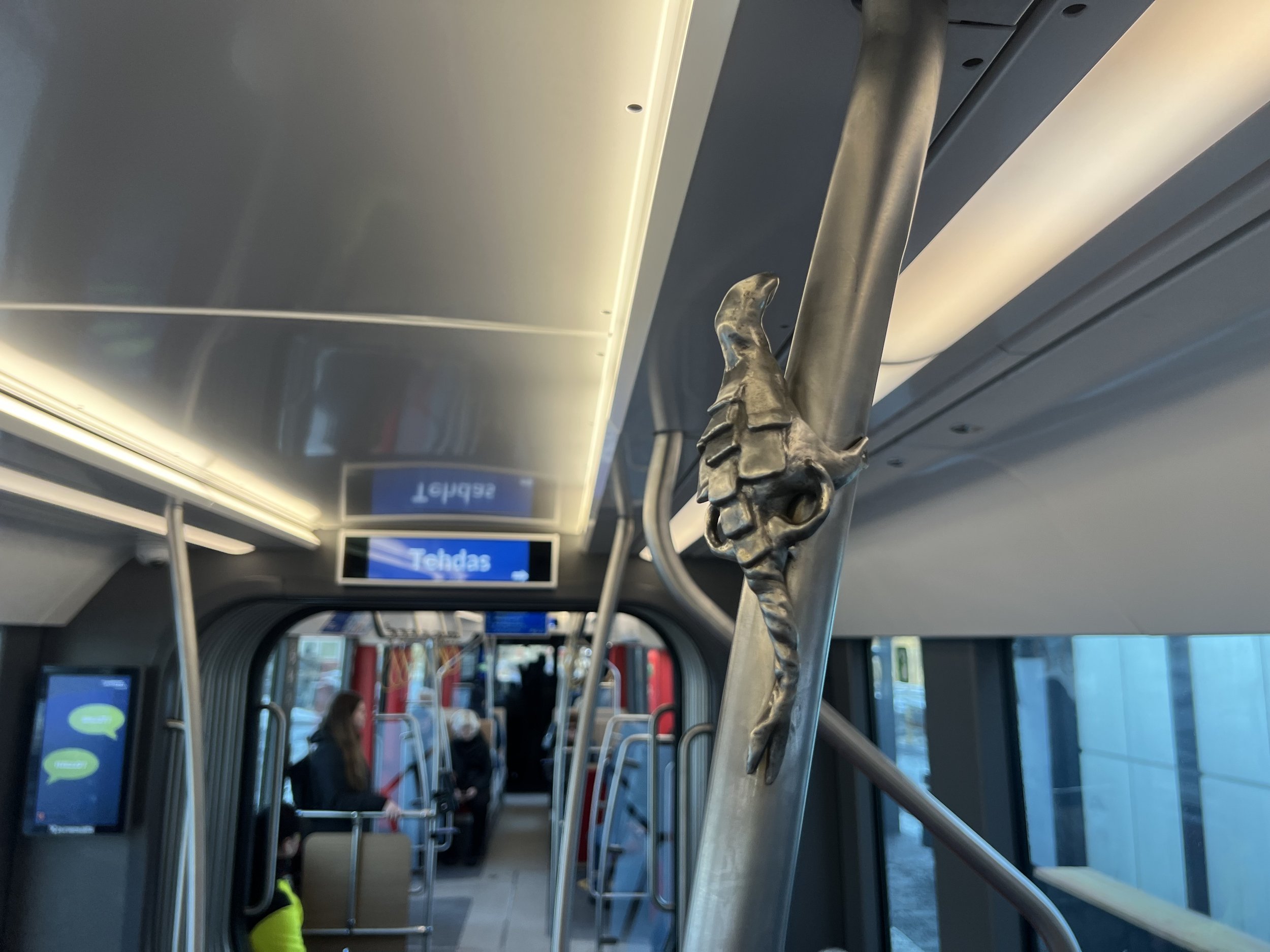 Tampereen Ratikan taiteen eliöveistos sai yleisöltä nimen