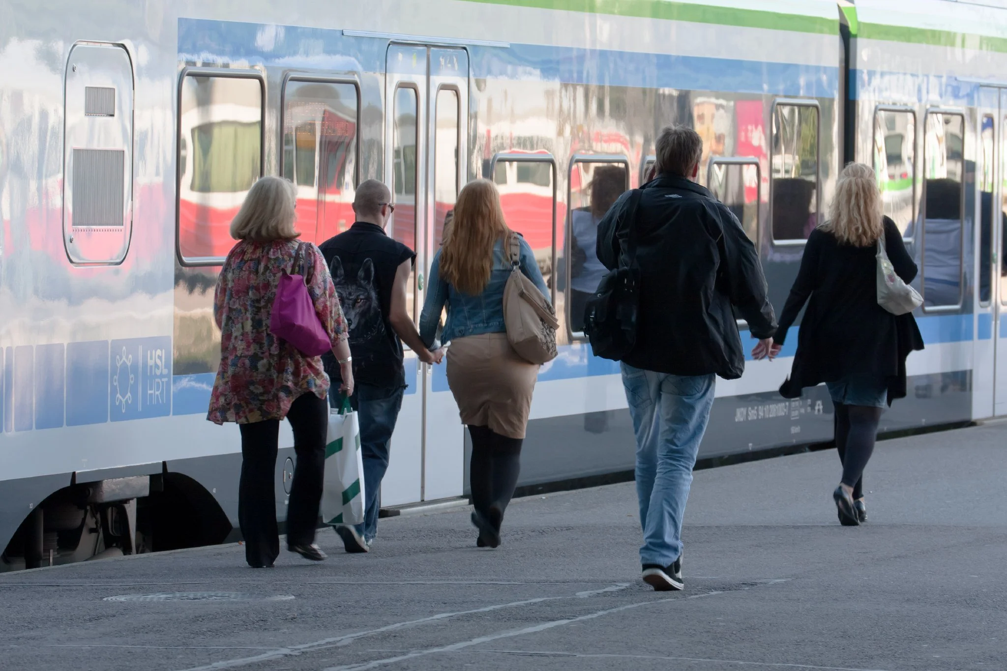 Väylä: Kyselytutkimus asemien toimivuudesta - Osallistu asemanseutujen kehittämiseen