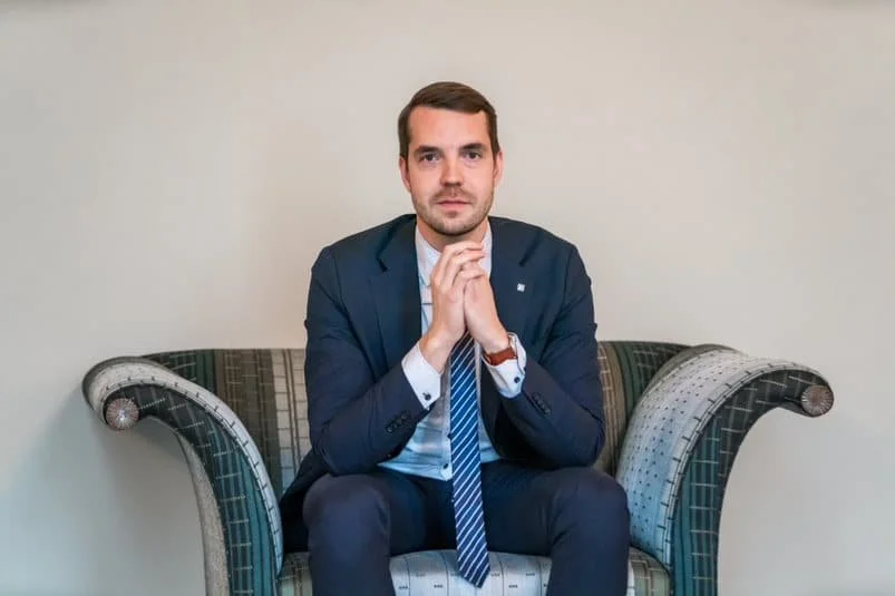 US: Rajua arvostelua länsiradalle eduskunnassa - "Hulluuden huippu!"