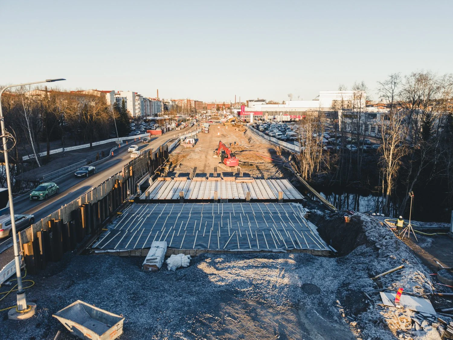 Tampere: Lasten väliaikaista taidetta ratikkatyömaalle