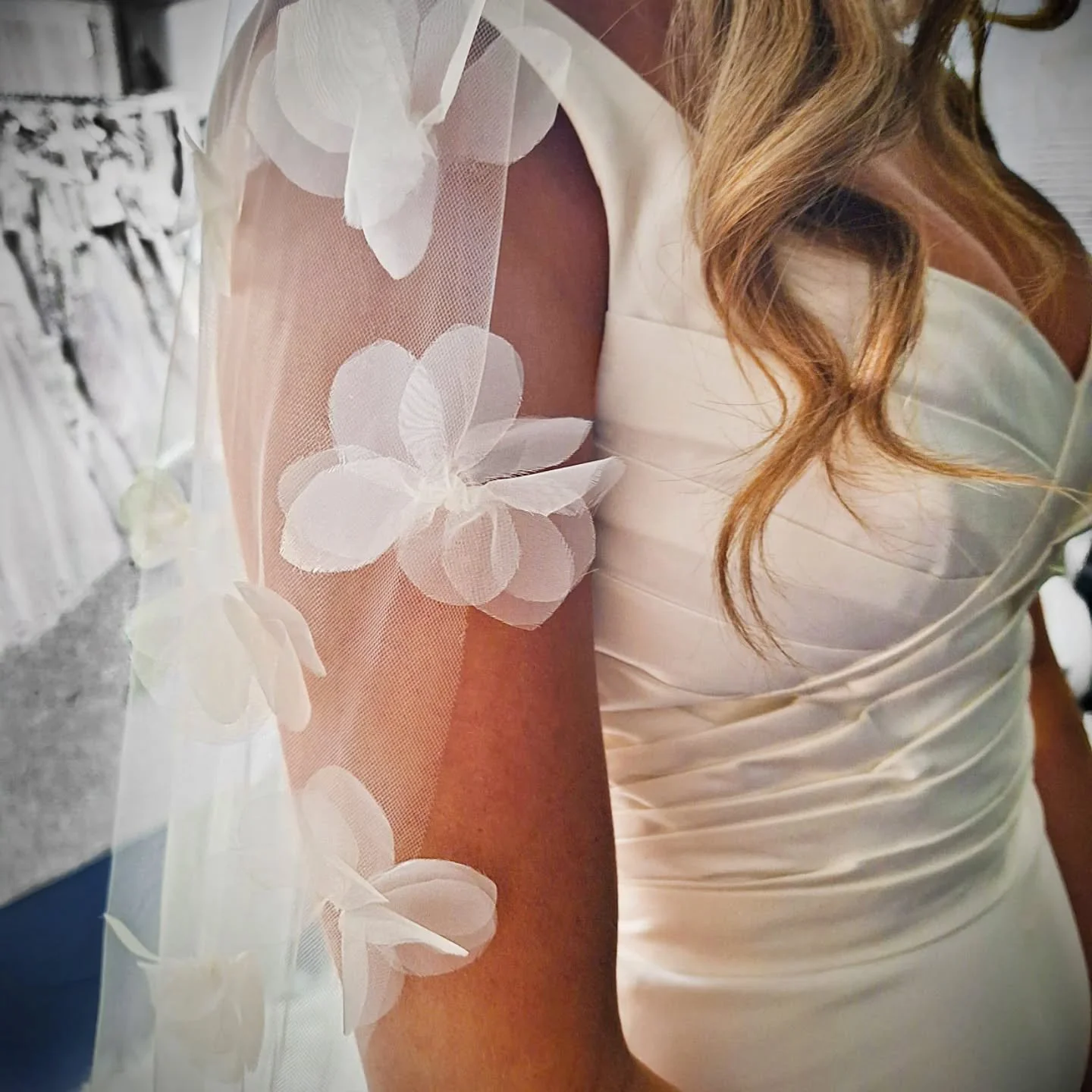Sometimes, the veil is as important as the dress! 😍
.
The most beautiful 3D flower veil is now in stock. 💕
.
Book one of our accessory appointments Monday to Thursday (Bring your dress) and try on our veils and headpieces.
.
www.dressthebride.co.uk