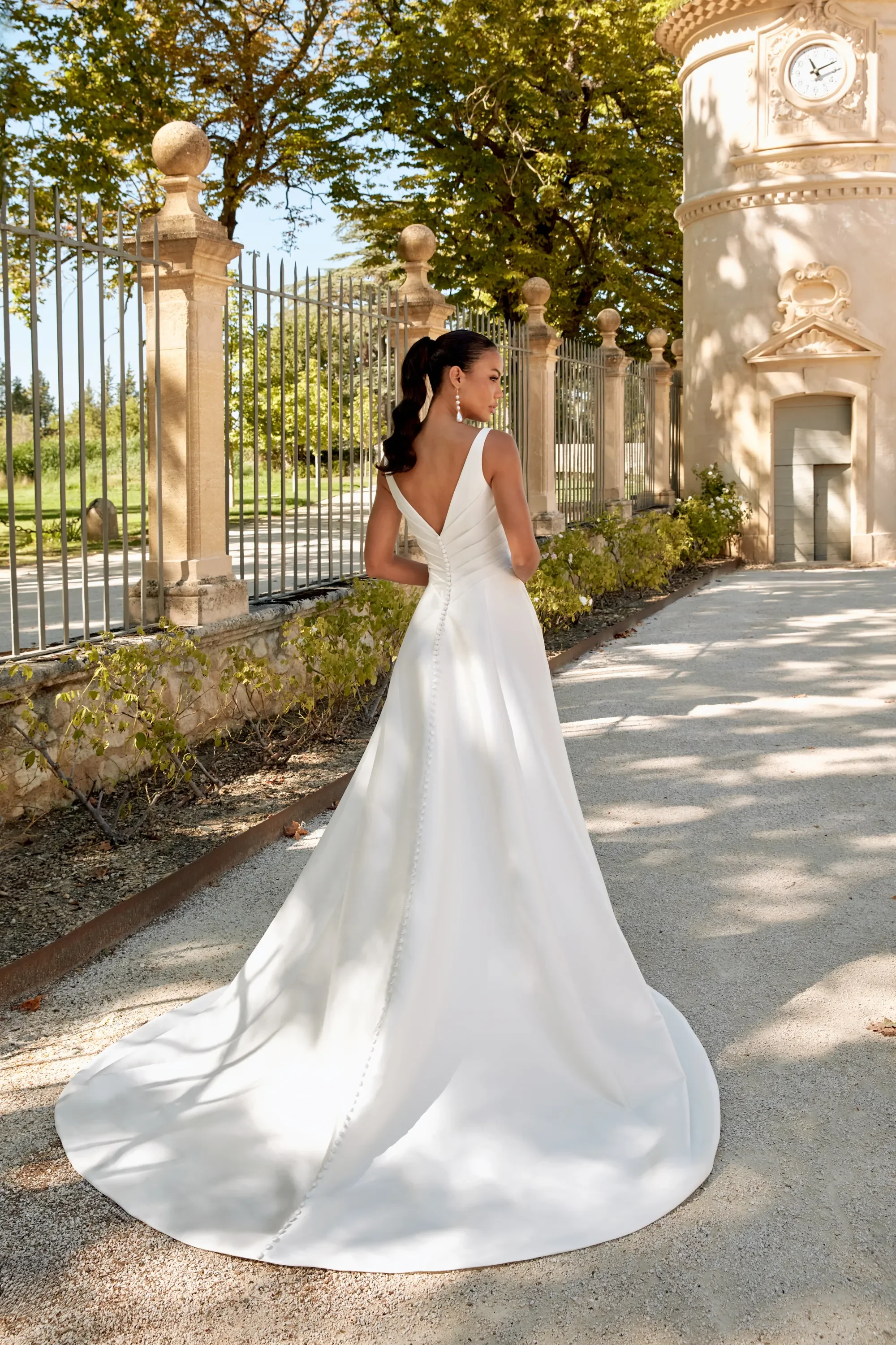 44585_FB_Sincerity-Bridal_2.webp