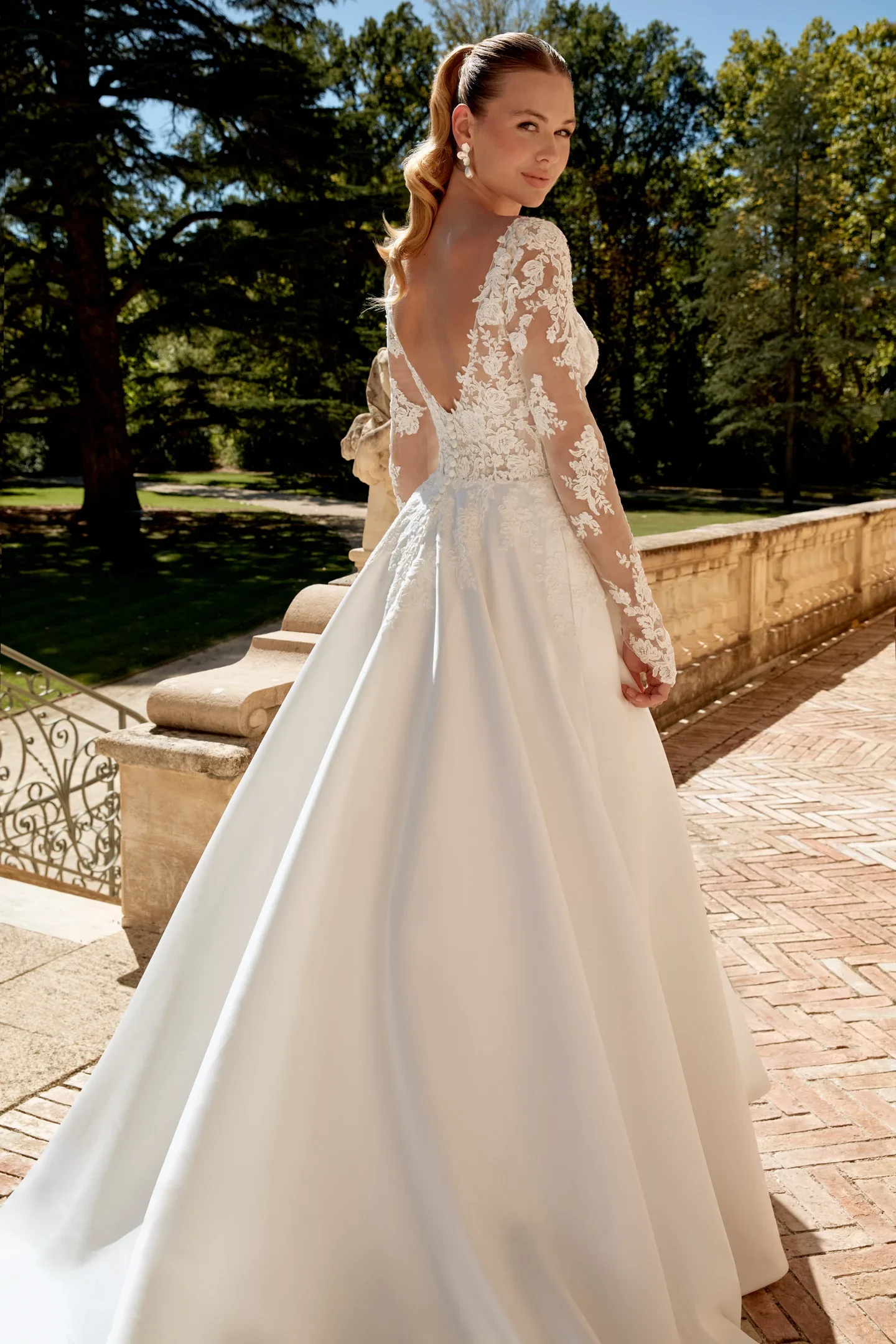 44589SL_BC_Sincerity-Bridal.webp