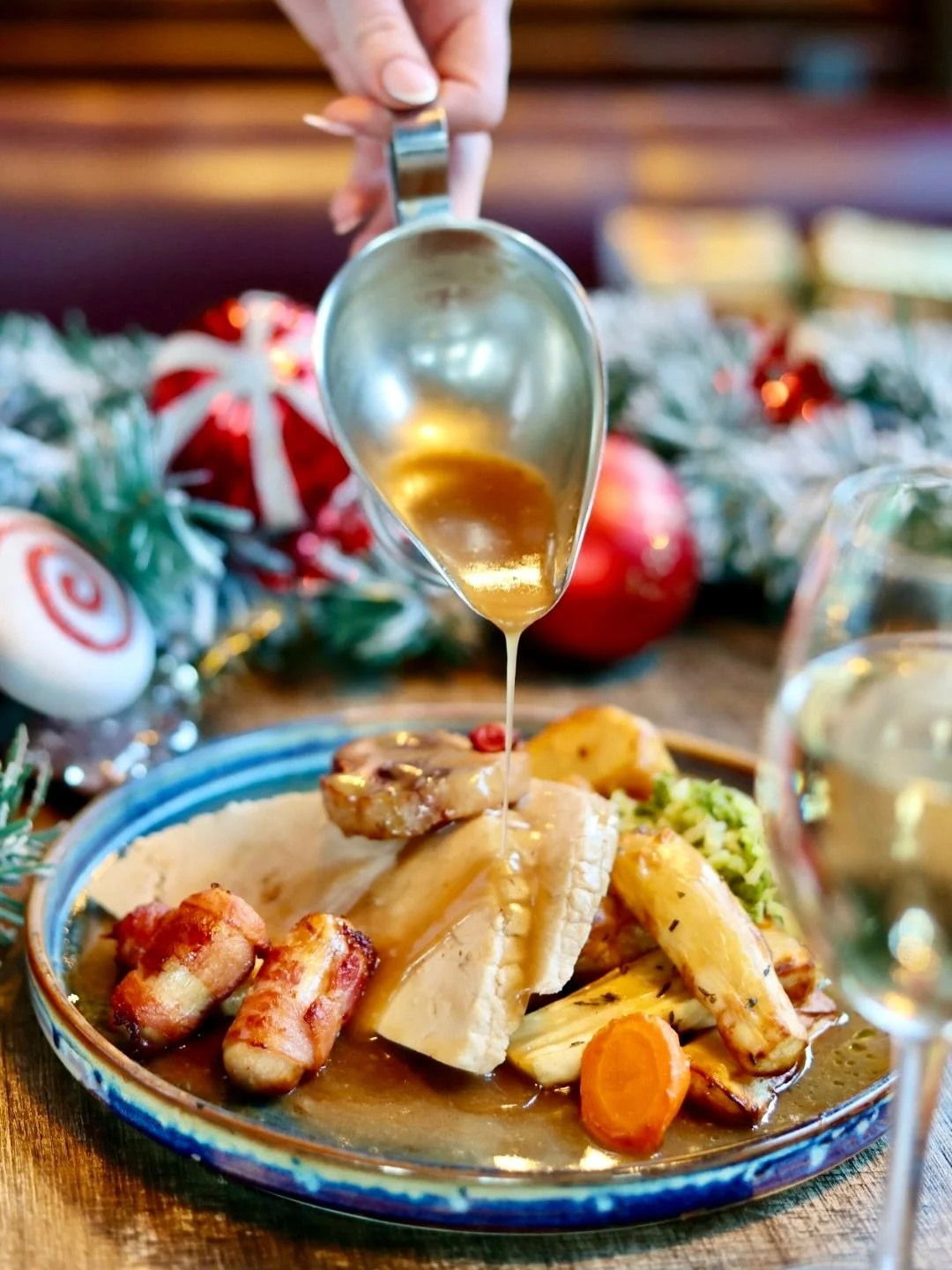 Start your Christmas Eve the right way at The Tipsy Cow 🎄🥂

Festive menus, Christmas cocktails and great company all day long 🍽️🍸

🕗 Open from 8am &ndash; 10pm
📞 Call 01236 804795, pop in or DM us to book a table 🤍

#thetipsycowairdrie #festiv