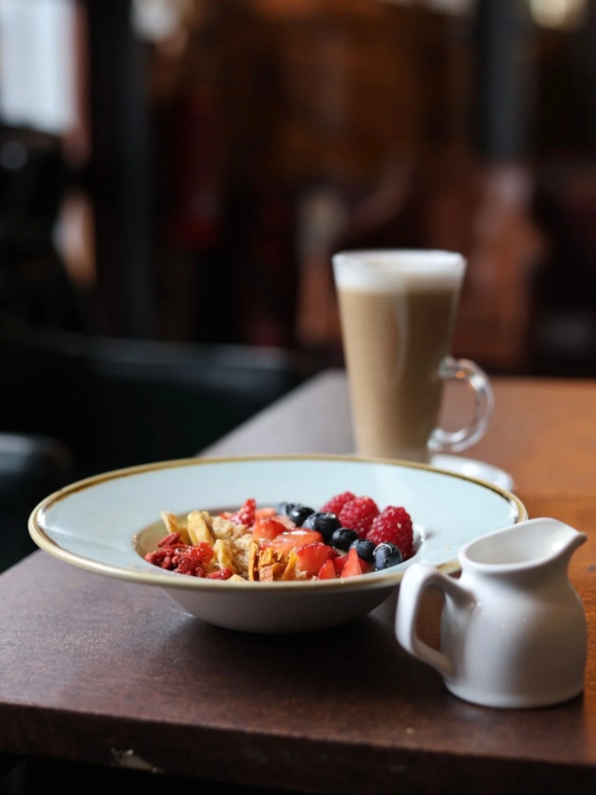 WFH today? 👀💻
Upgrade your office to The Tipsy Cow.

Coffee, breakfast or brunch waiting ☕🍳
Pop in and power through your day the right way 😉

#tipsycow #airdrie #airdriefood #coffeebreak #brunchspot