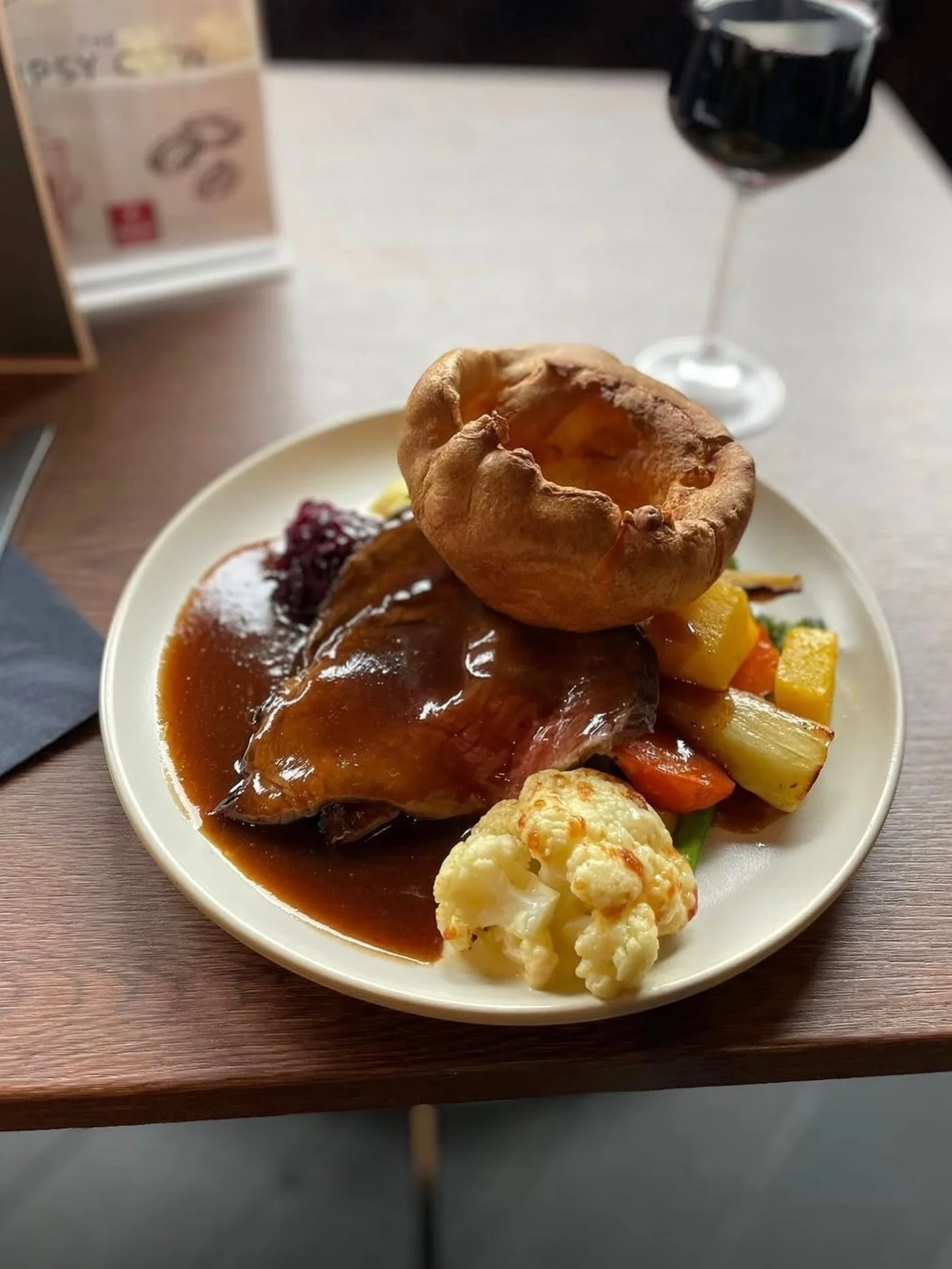 Our Sunday roast is ready and waiting for you for &pound;18.95, served with slow roast beef, roast potatoes, mash, mac and cheese, cauliflower cheese, honey roast veg and homemade gravy 🤍

Go on, book the table and let us handle Sunday dinner 🤭

📞