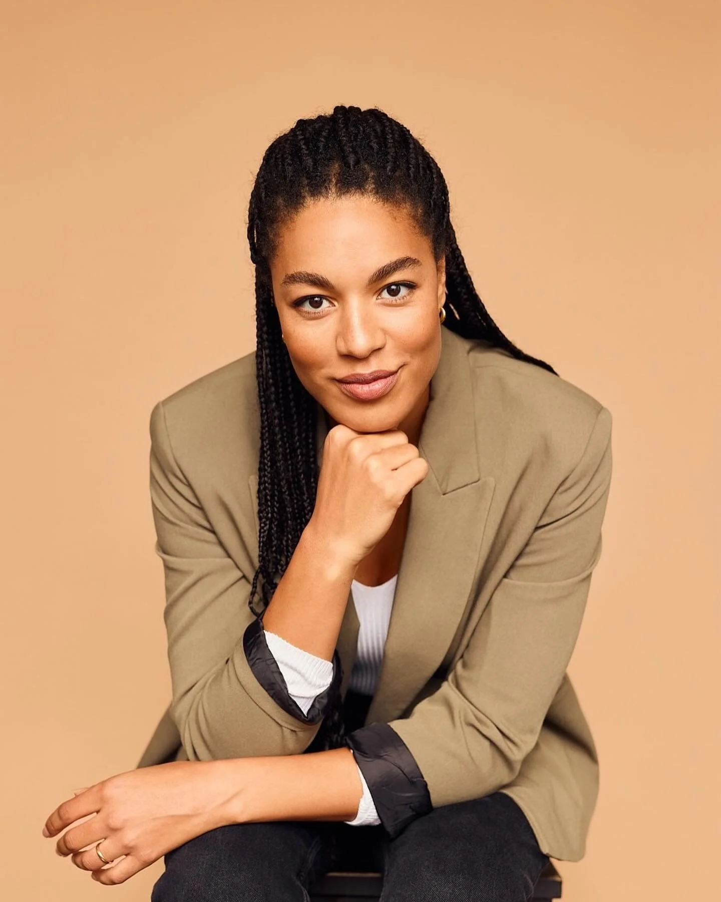 Cosima @cosima_richardson | Businessportraits 
⠀⠀⠀⠀⠀⠀⠀⠀⠀
#frauenbusiness #positionierung #marketing #businessfrau #businessfrauen #businessportrait #websitefotografie #businessfotografieberlin #businessportraitberlin #frauensichtbarmachen #brandingfo