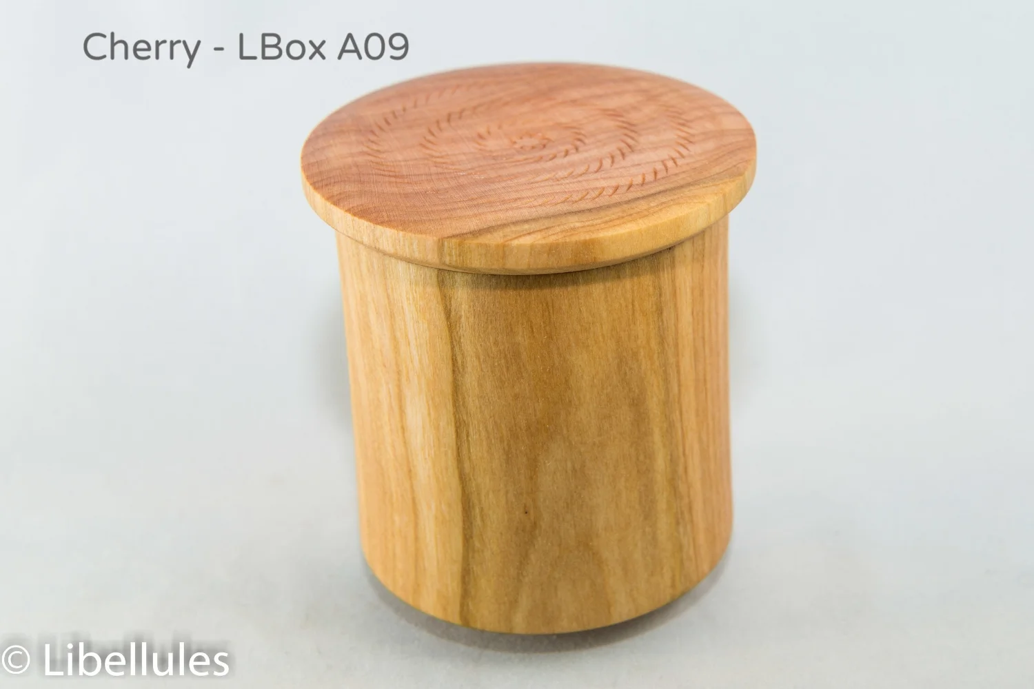 Box cherry-3086.jpg