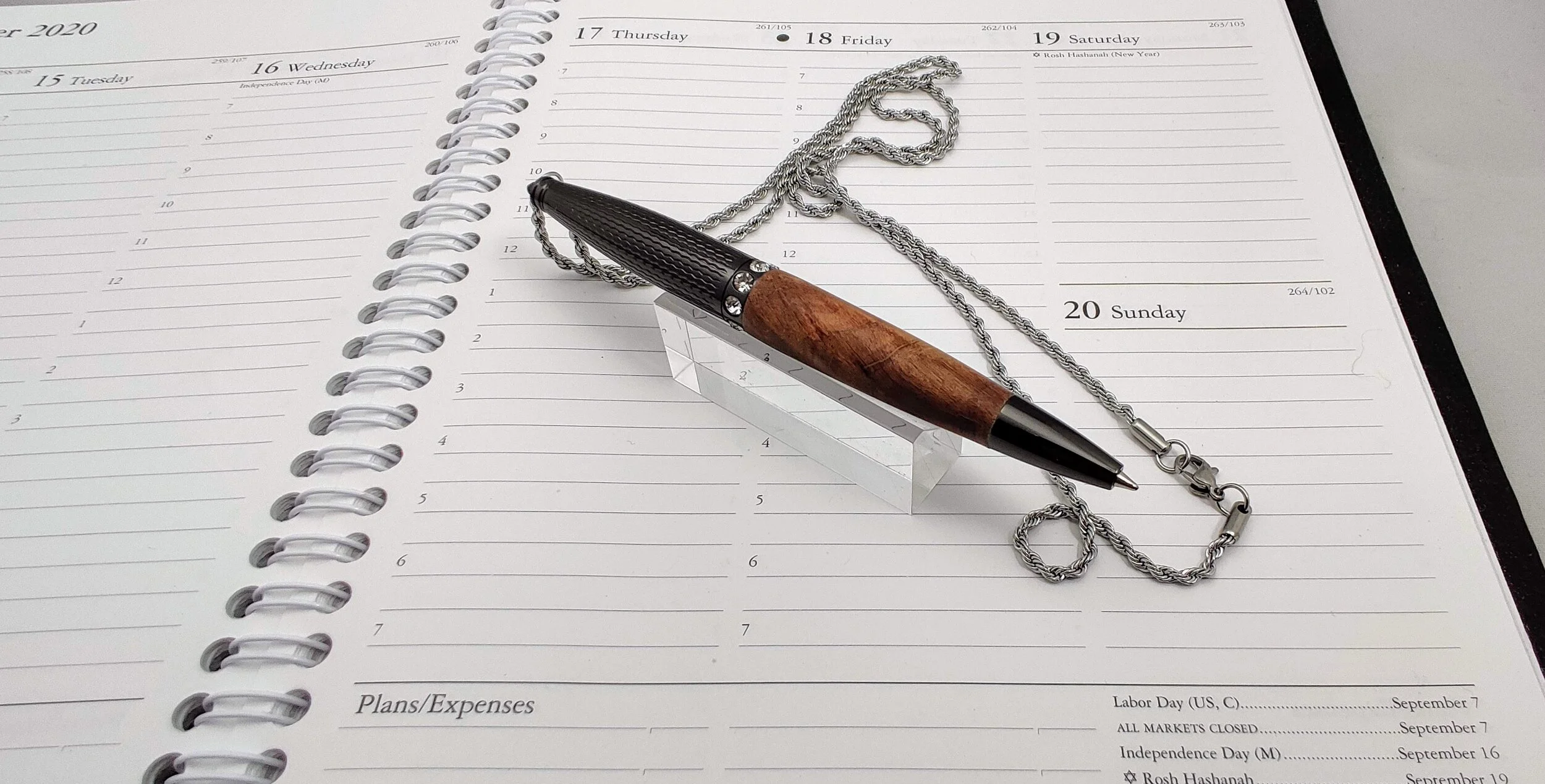 Mini Duchesse Necklace Pen