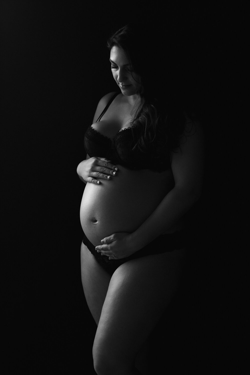 boudoir inspired maternity