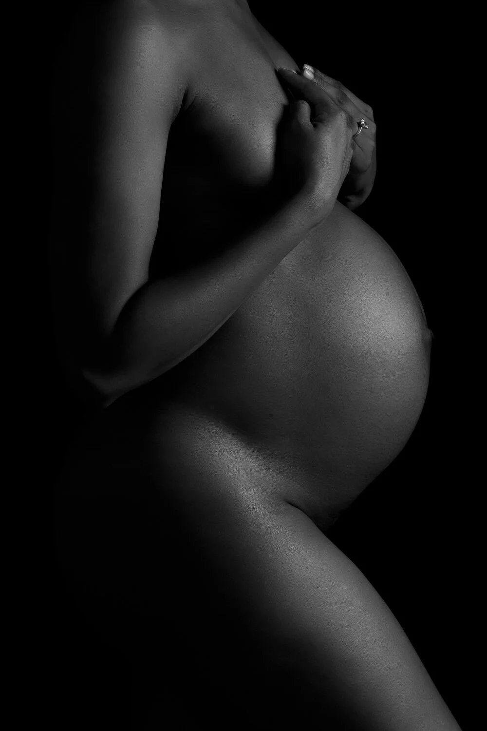 dramatic-maternity-8.jpg