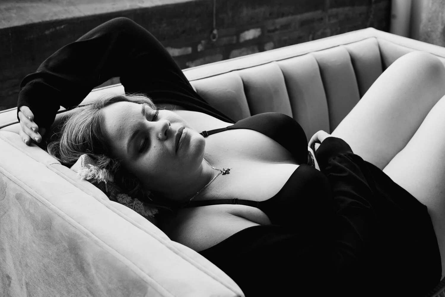 B&W-Lifestyle-Boudoir-6.jpg