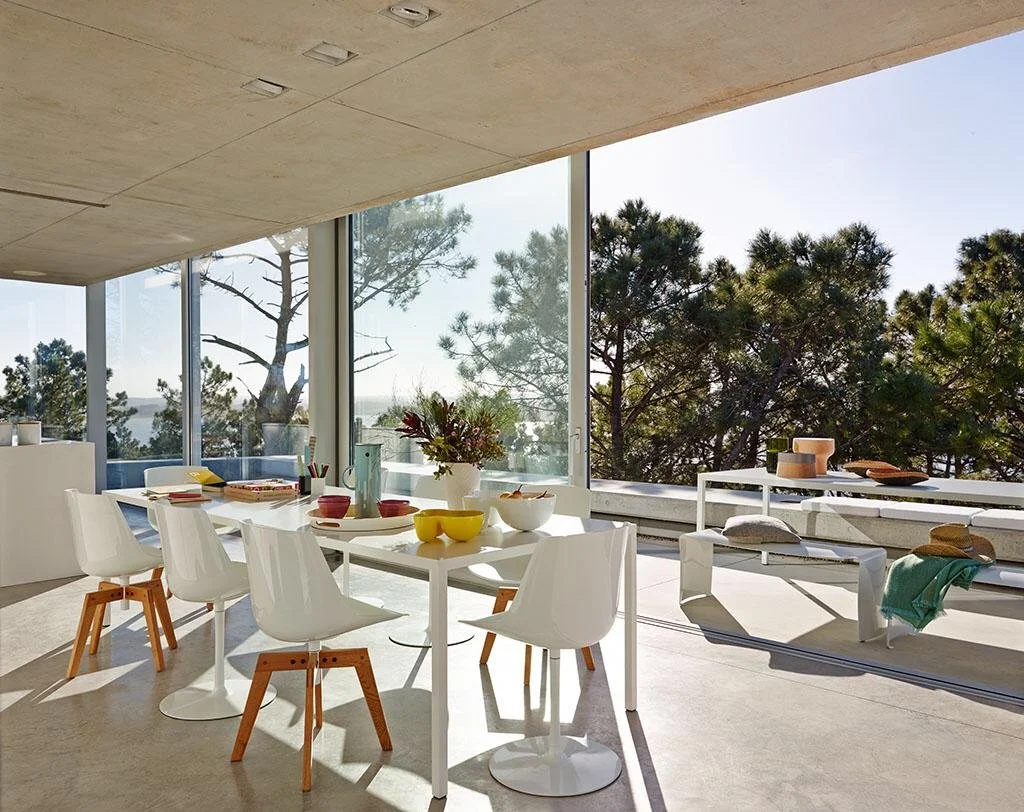 A Modernist Masterpiece: Inside Look At This Beautiful Home In Portugal