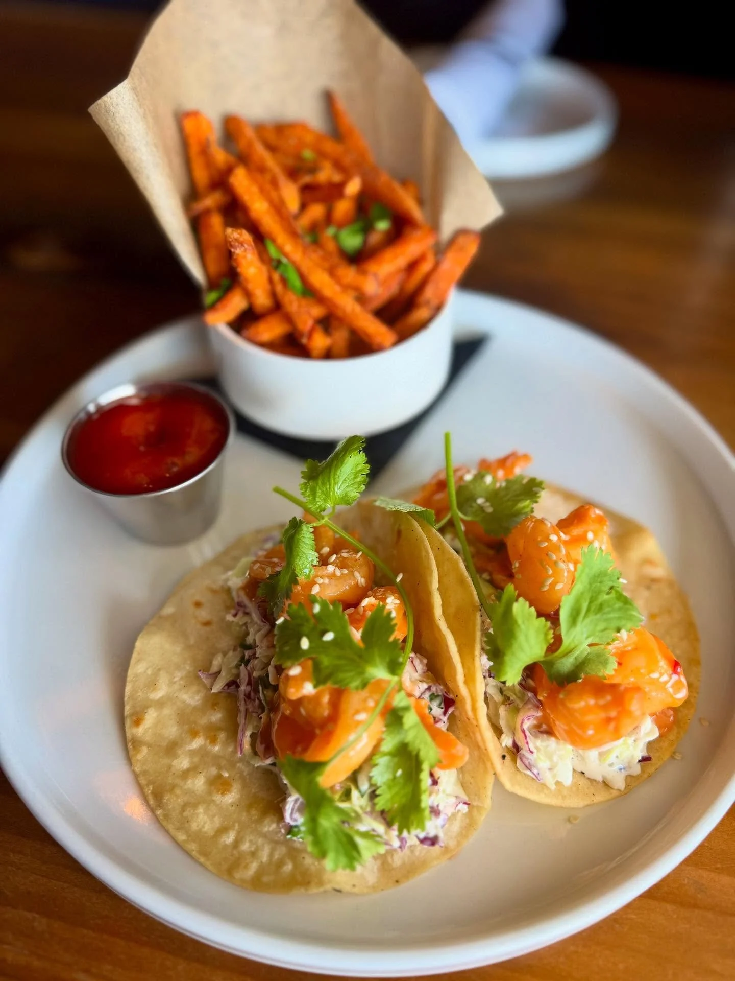 Light up your weekend with these Bang Bang Shrimp Tacos! Available while supplies last! 

#bangbang #lakehighlands #lheats #dallasdining #whiterocklake #eastdallasdining #dallasfoodie