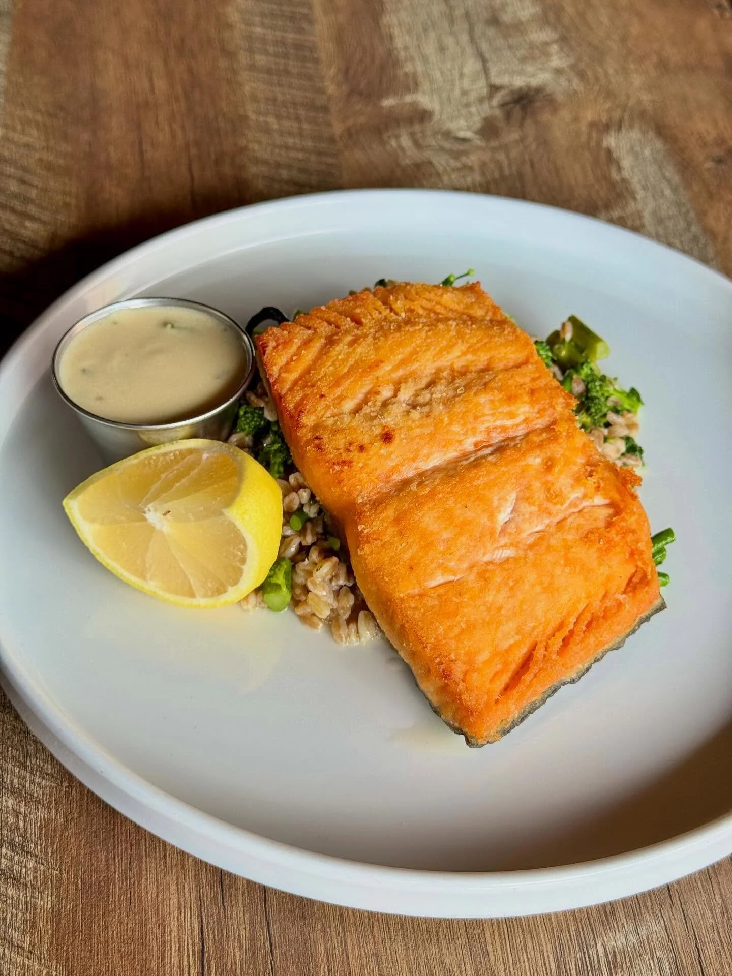Our Salmon is perfectly seared on the outside, flaky and moist on the inside! What better way to celebrate National Salmon Day! 

#salmon #lakehighlands #lheats #dallasdining #dallasseafoodie #whiterocklake #nationalsalmonday