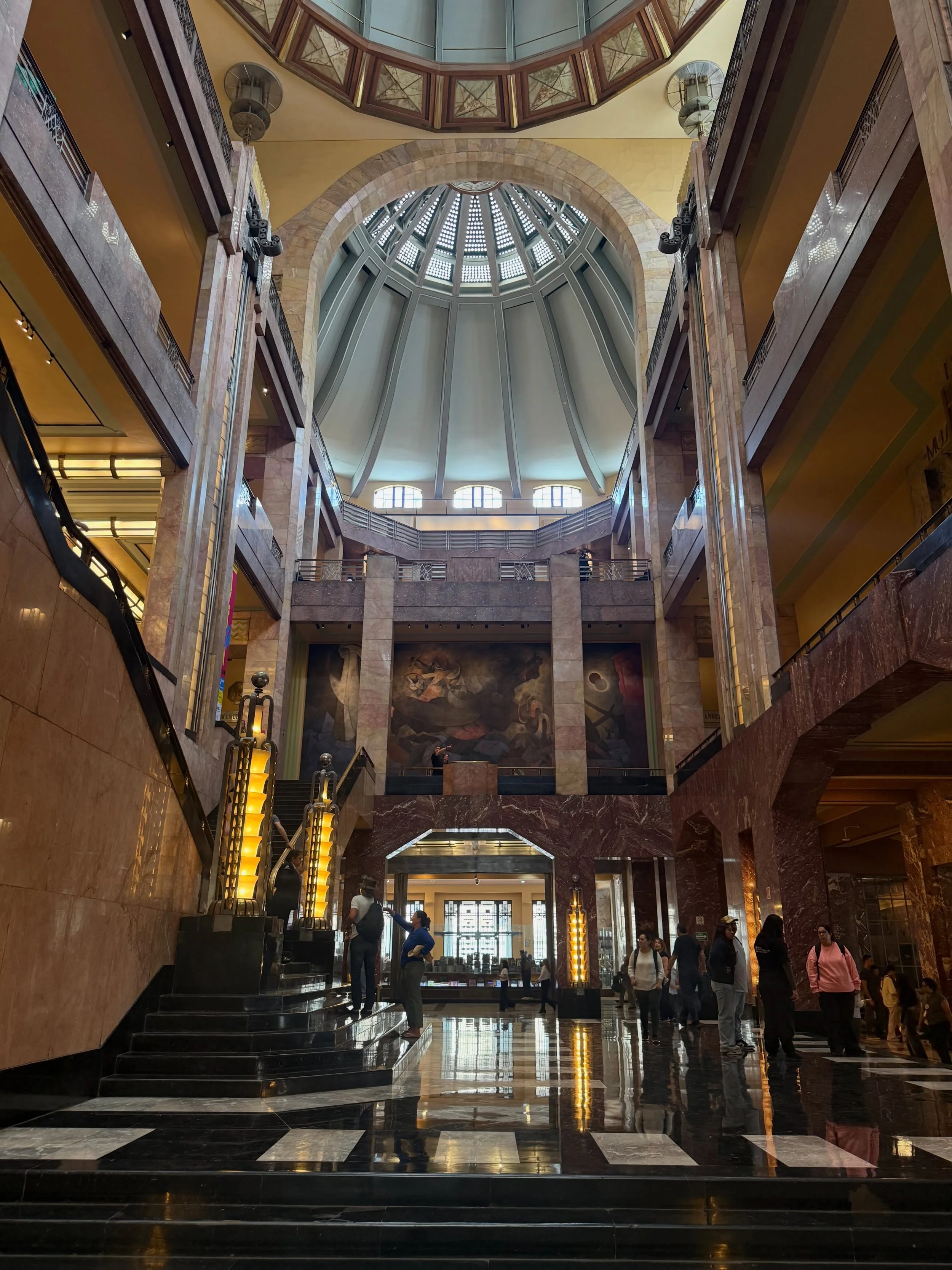 It&rsquo;s so great to be in Mexico City for a few days.  Visited the Palacio de Bella Artes yesterday afternoon.
