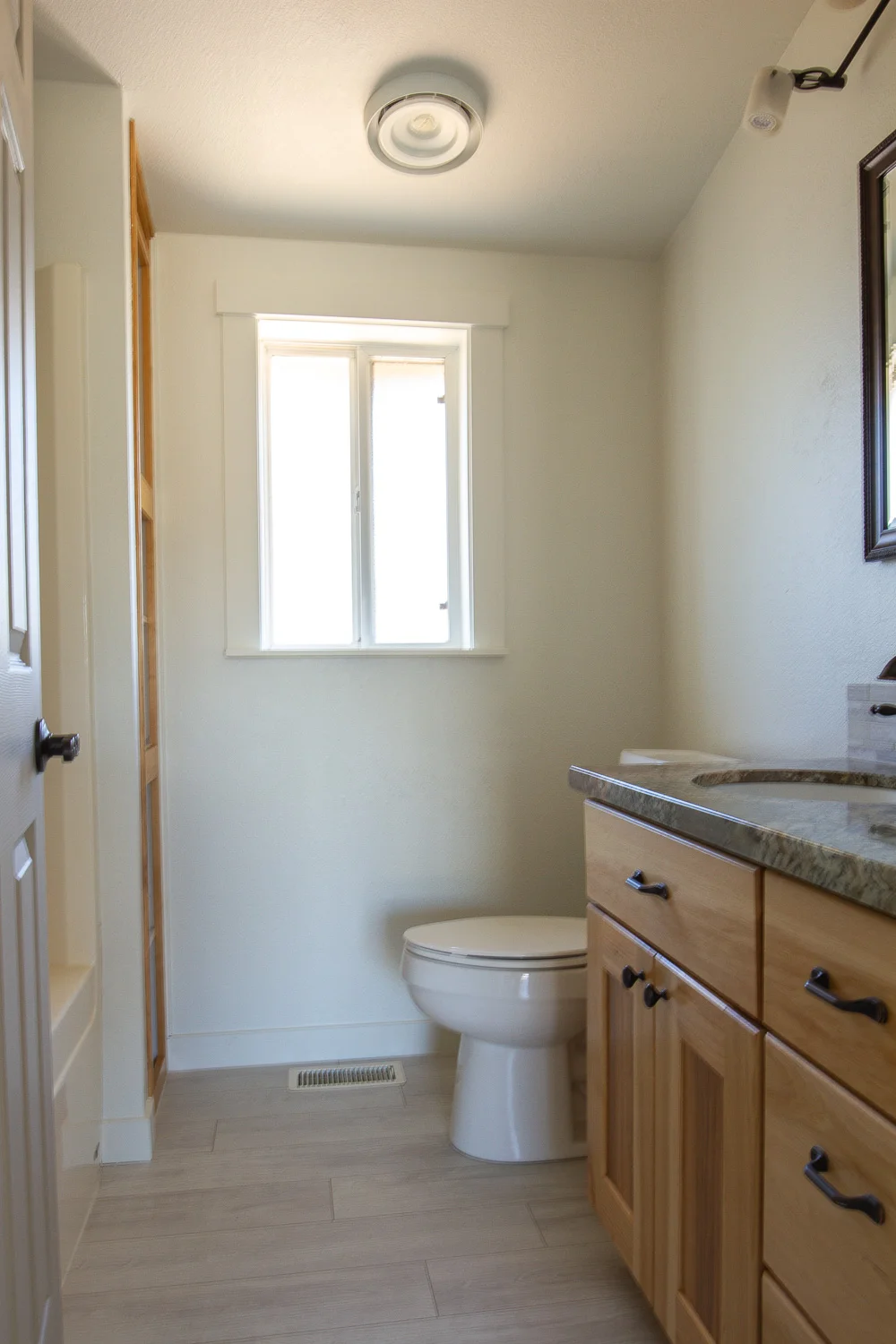 bathroom1-1.jpg