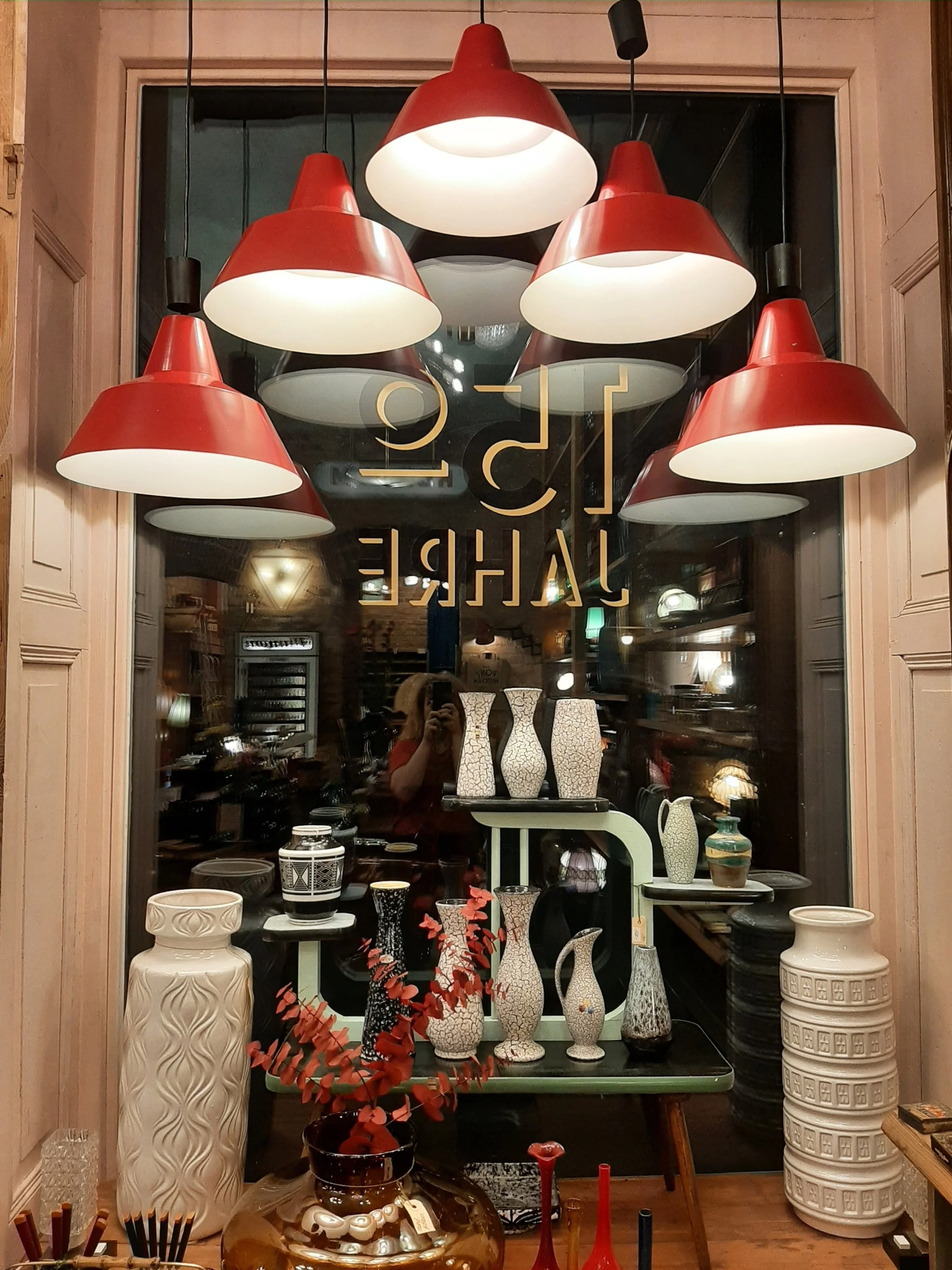 Rote Deckenlampen, DDR, 80er Jahre