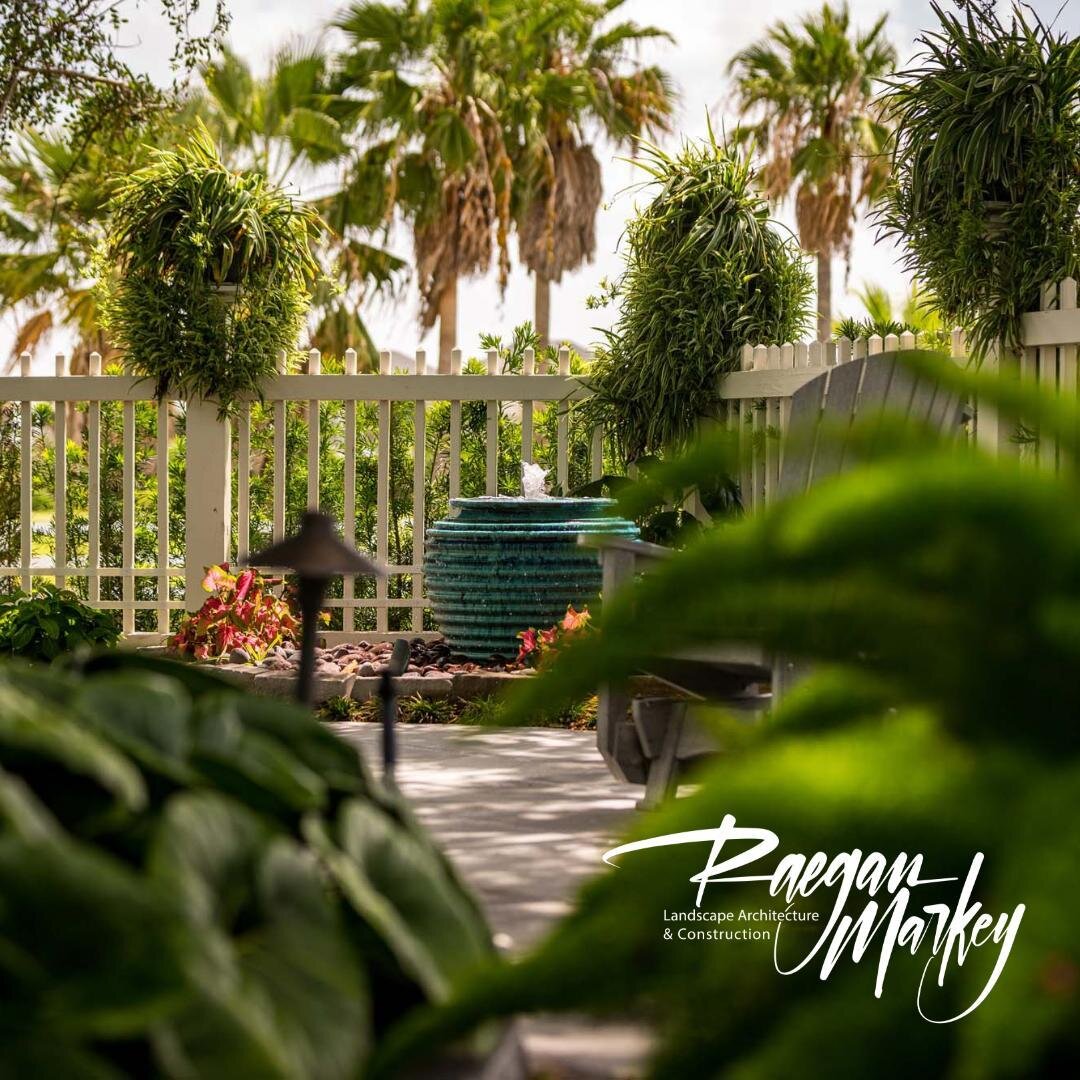 Palms come in many varieties, shapes and sizes. Let's look at your space and find the best palm for you!

#landscaping #landscapearchitect #coastal #coastallandscaping #residentiallandscaping #commerciallandscaping #palmtrees #artificalturf #landscap