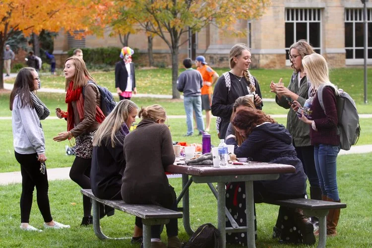 campus1.jpeg