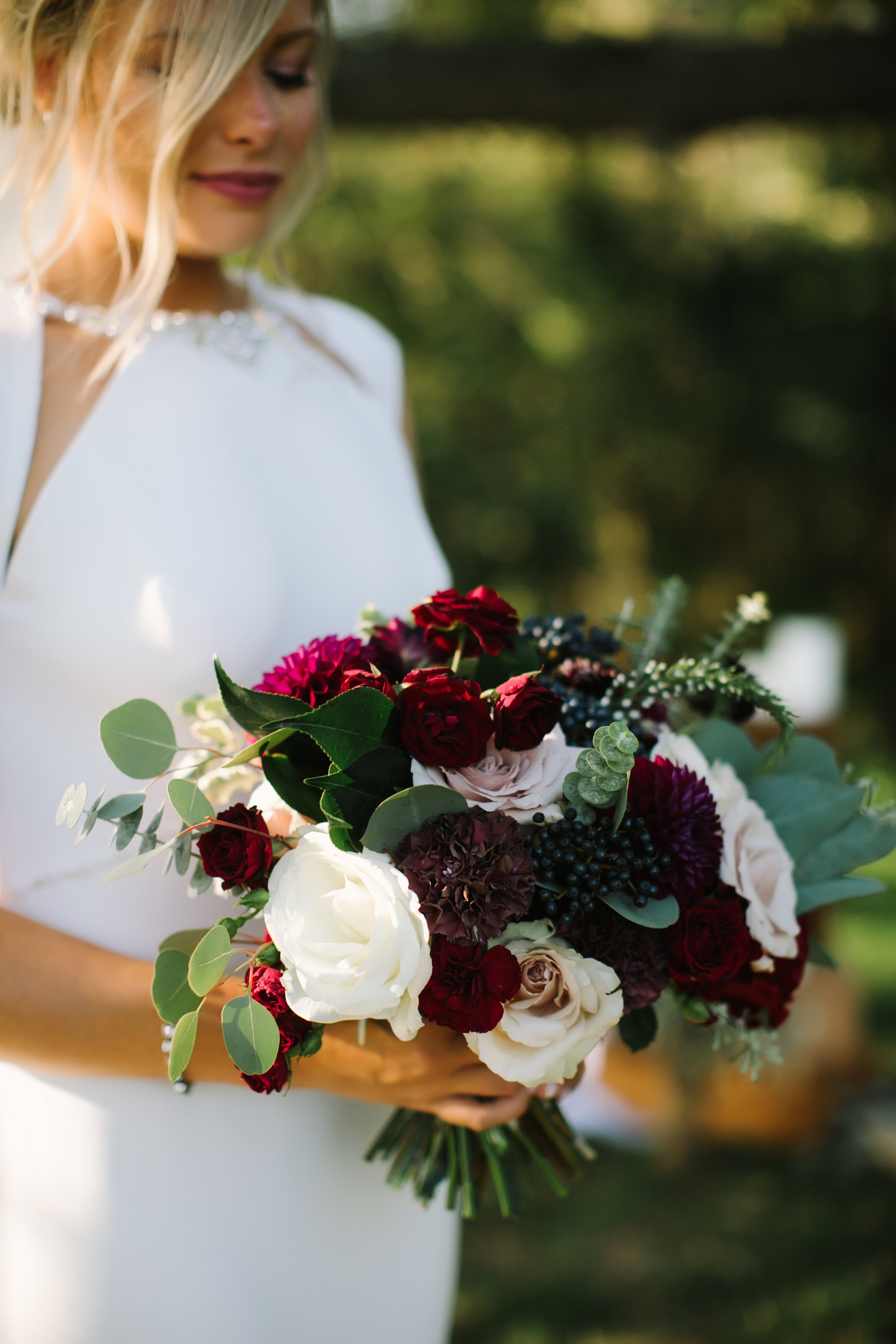 The Valley wedding flowers