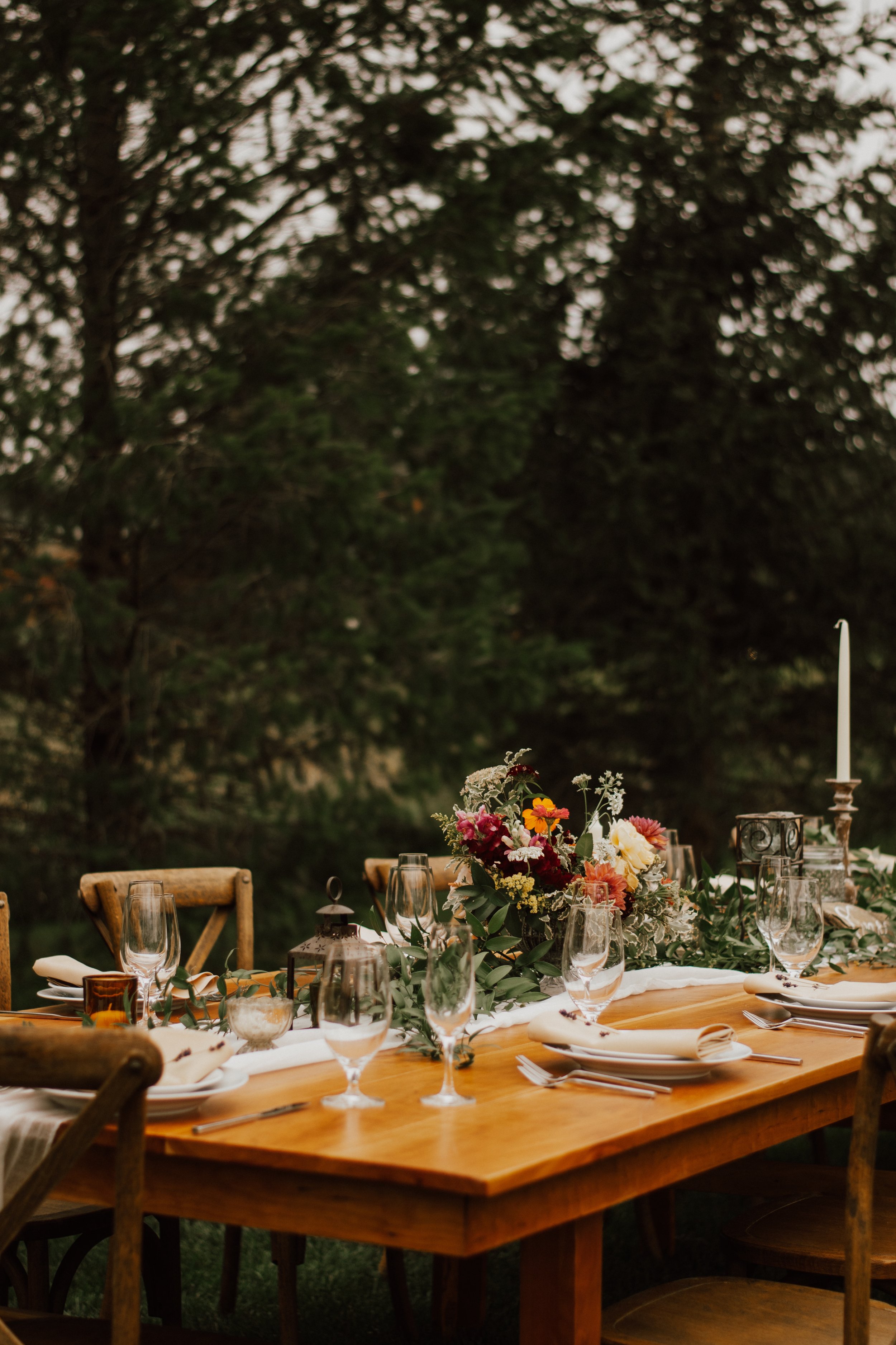 Frutig farms the valley reception table