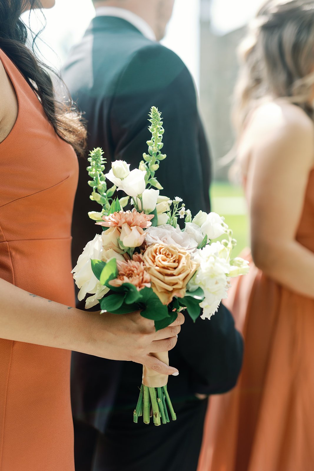 ann arbor bridesmaids bouquets in terracotta