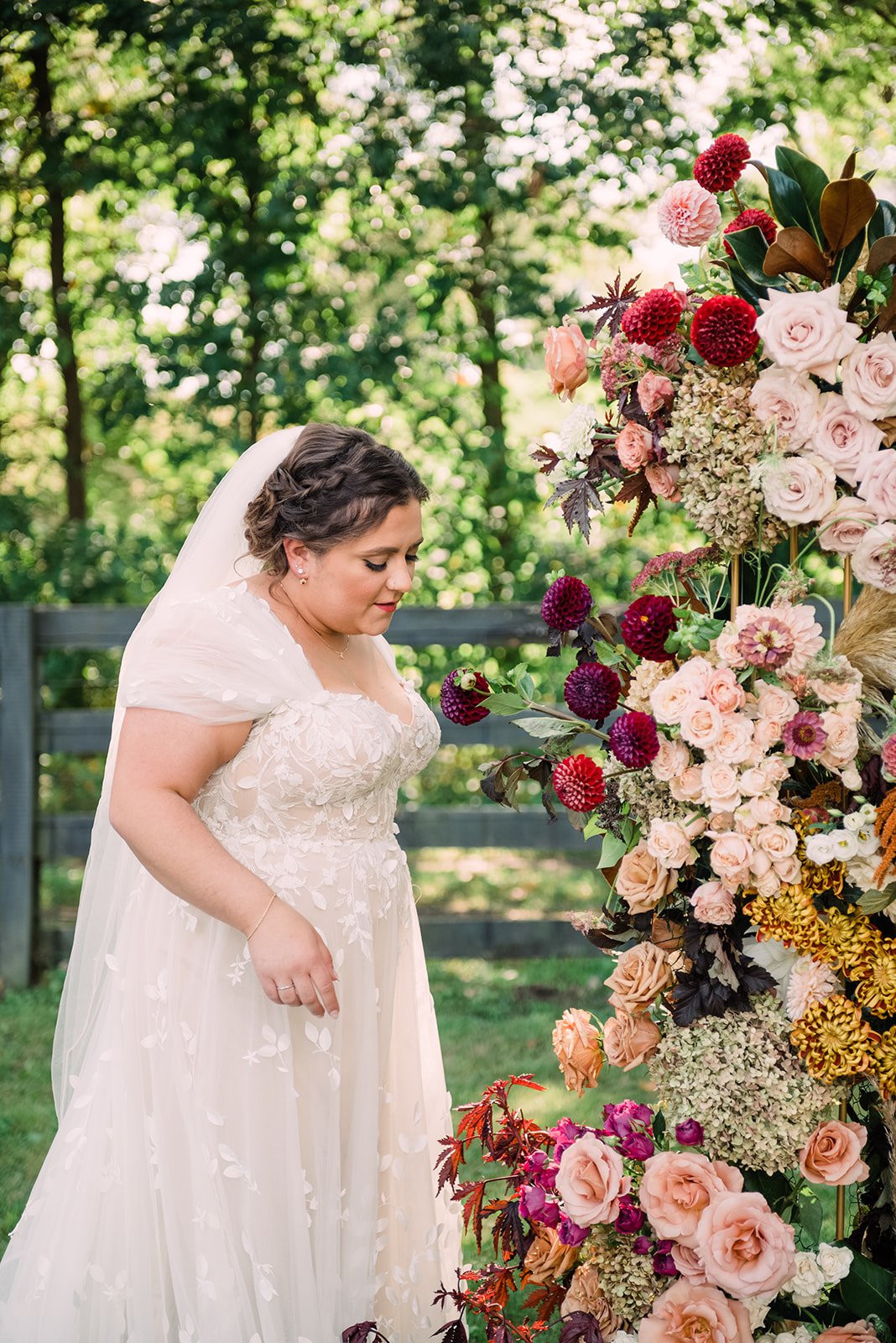 Robin Hills wedding ceremony flowers