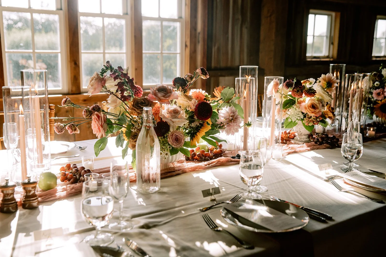 Dutch masters inspired wedding flowers