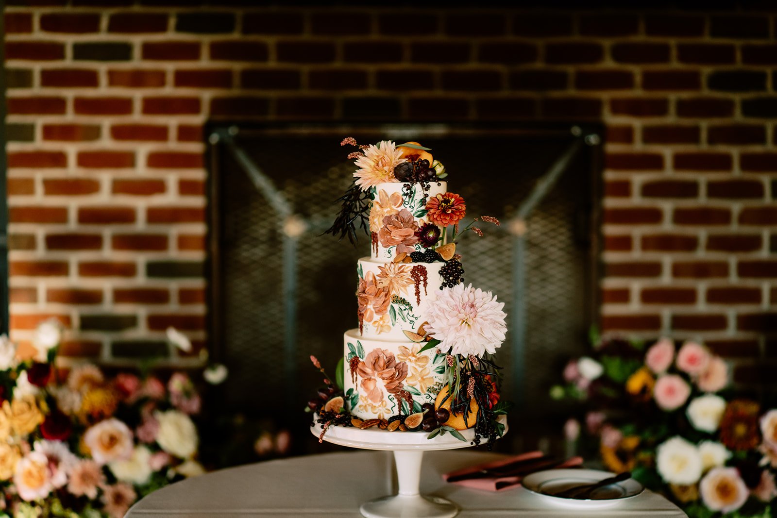 wedding cake at cornman farms