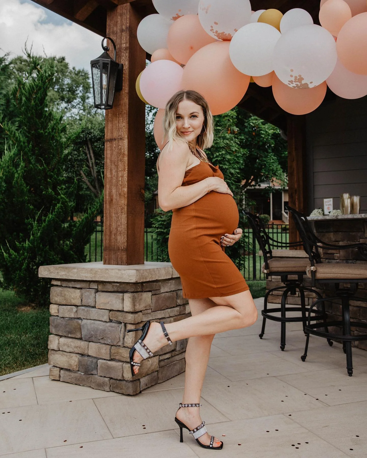 Some more baby shower pics 📷 by the insanely talented @lifebyestelle. She literally documents my whole life. I&rsquo;m just so grateful for these pics that captured such a special day for me and my family. Also THESE SHOES HAD THEIR MOMENT.😍 

Also