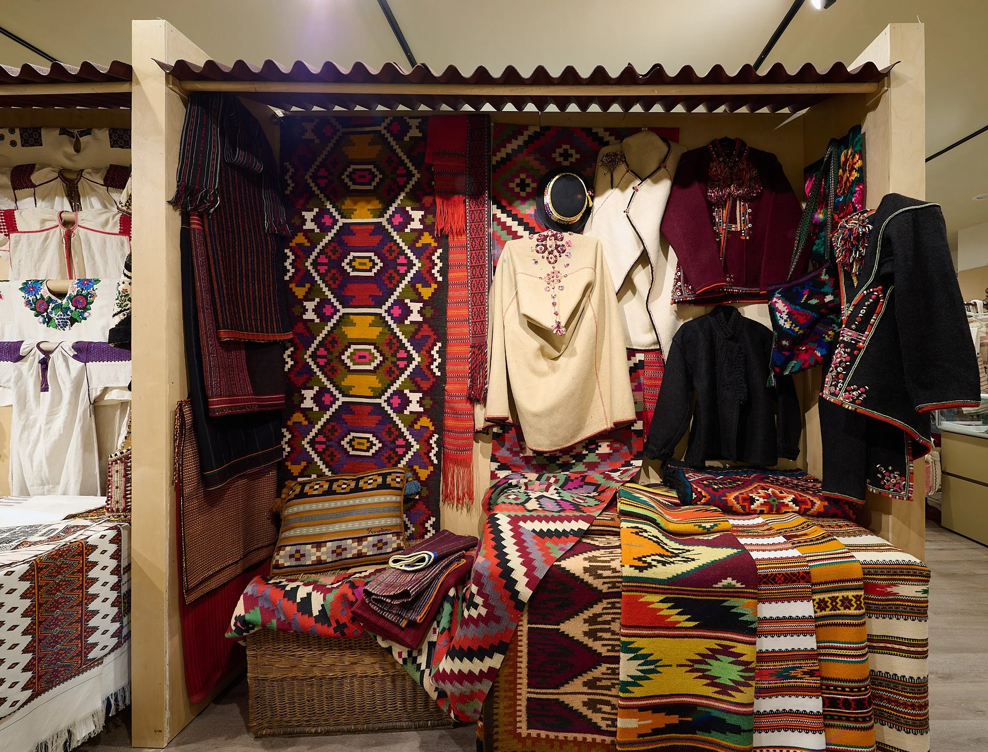 Umco kosiz show images1252.jpg