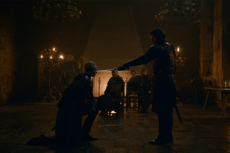 Game-of-Thrones-Brienne-Knighted.jpg