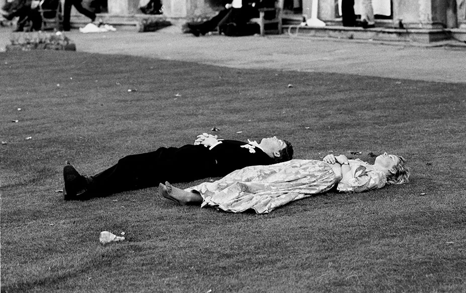 dafydd_jones_magdalen_commemoration_ball_oxford_1988_c_dafydd_jones_-_embed_2017.jpg