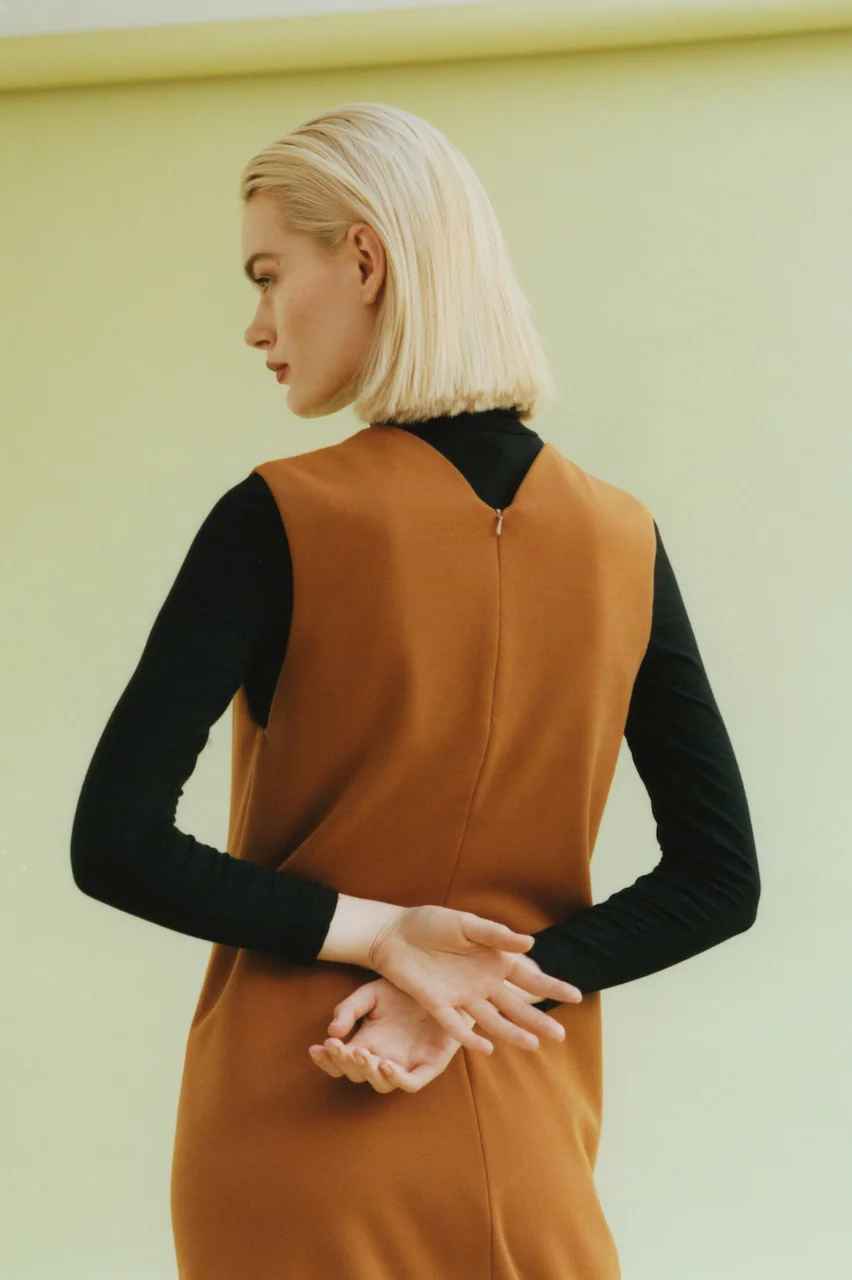 rev-elle-dress-camel.jpeg