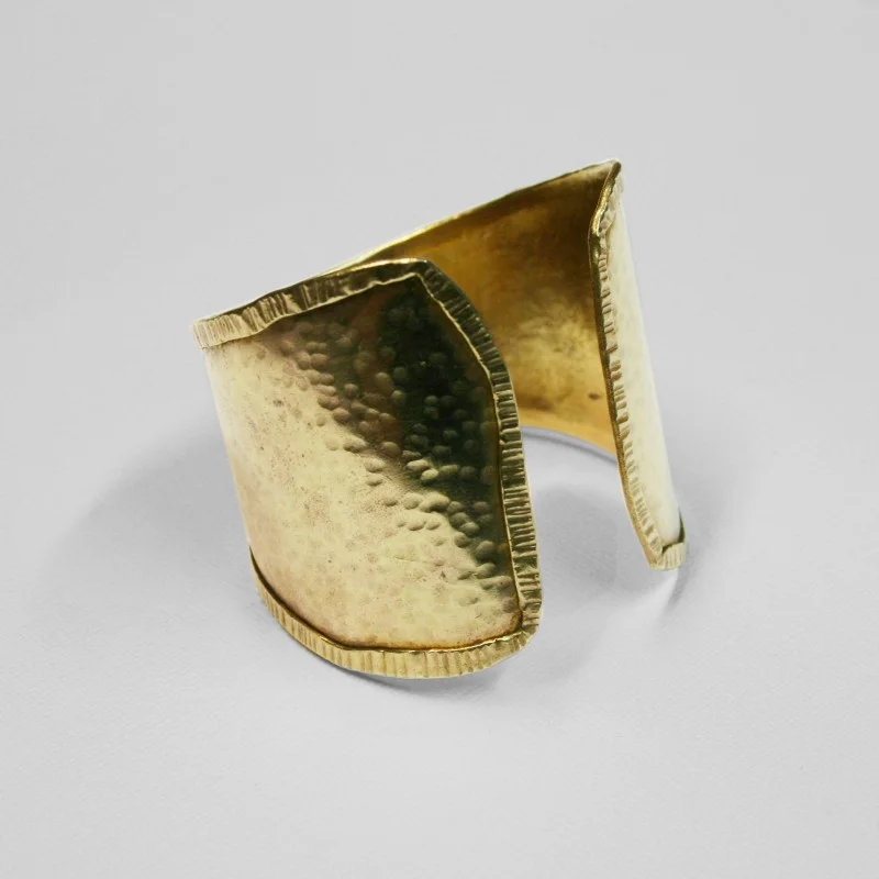 made-shaped-cuff.jpg
