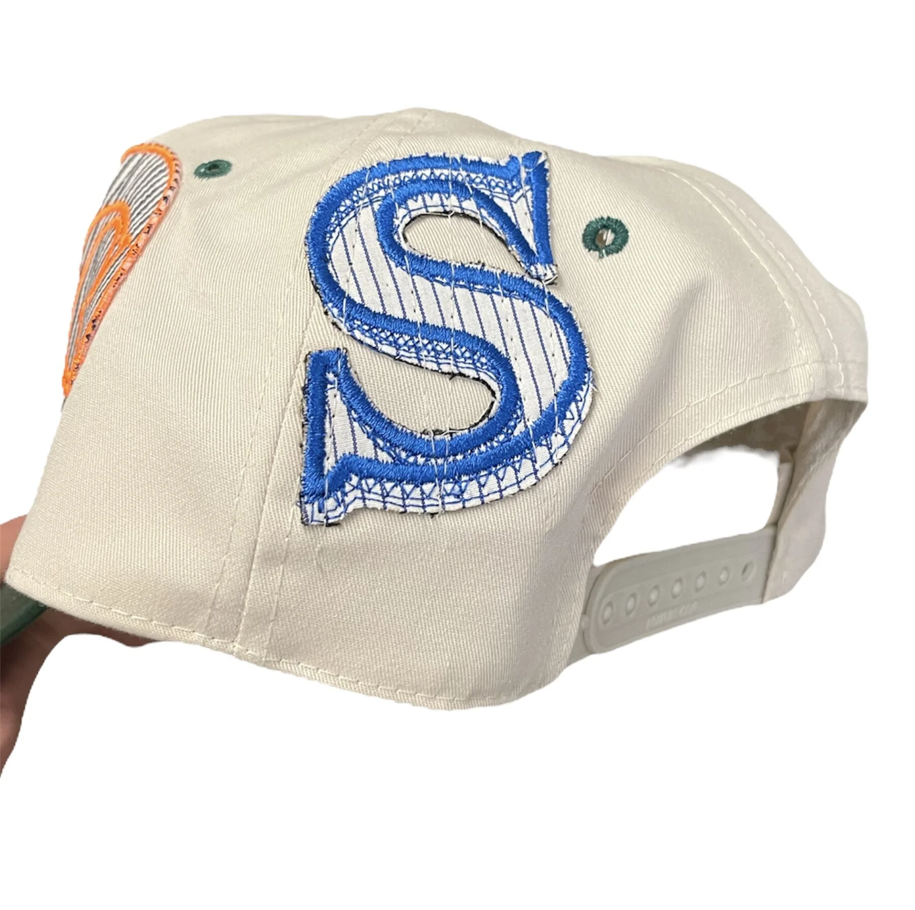 C1701935-4491-411A-915E-D837F32C7E10