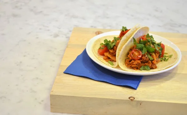 Weeknight Party Girl :: Slow Cooked Street Tacos