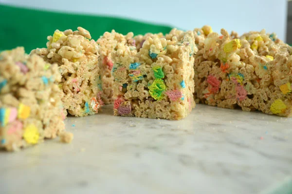Lucky-Charms-Treats-3.jpg