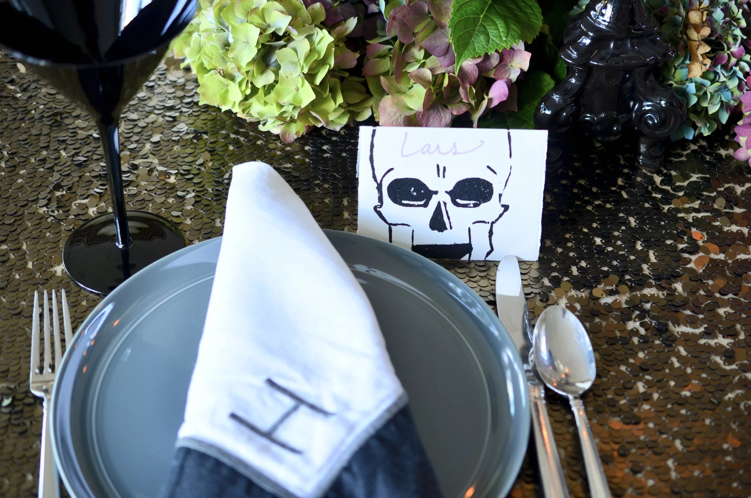 Ali Hedin Preppy Halloween Table Setting